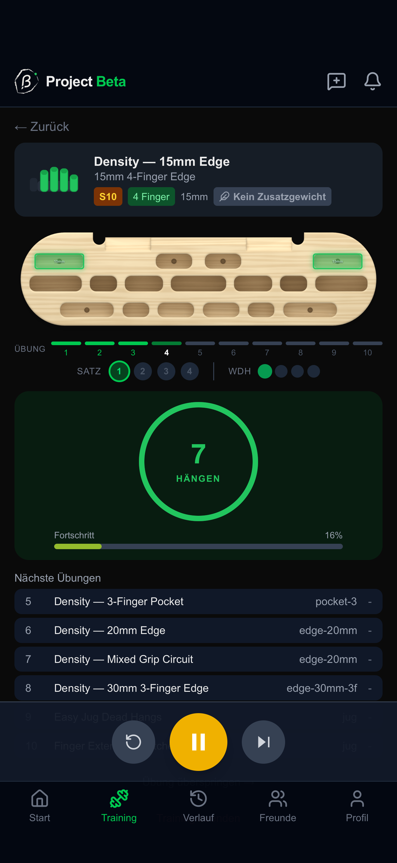 Project Beta: laufendes Hangboard-Workout mit markiertem Griff, Timer und Fortschritt